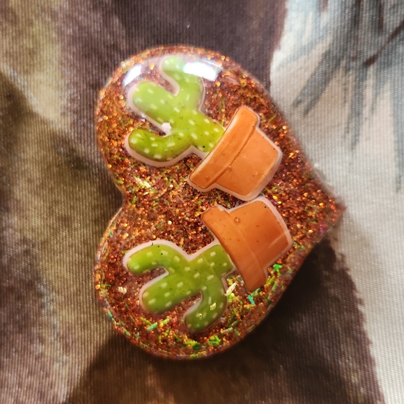 CACTUS BROOCH - Picture 9 of 9